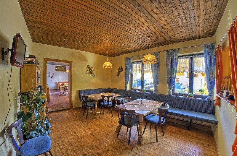 Haus Vroni Guest House Tannheim Exterior photo